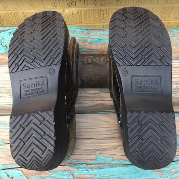 Women's Sanita Bronze, Gold & Black Patent Leather Danish Clogs Size 38 - Picture 3 of 5